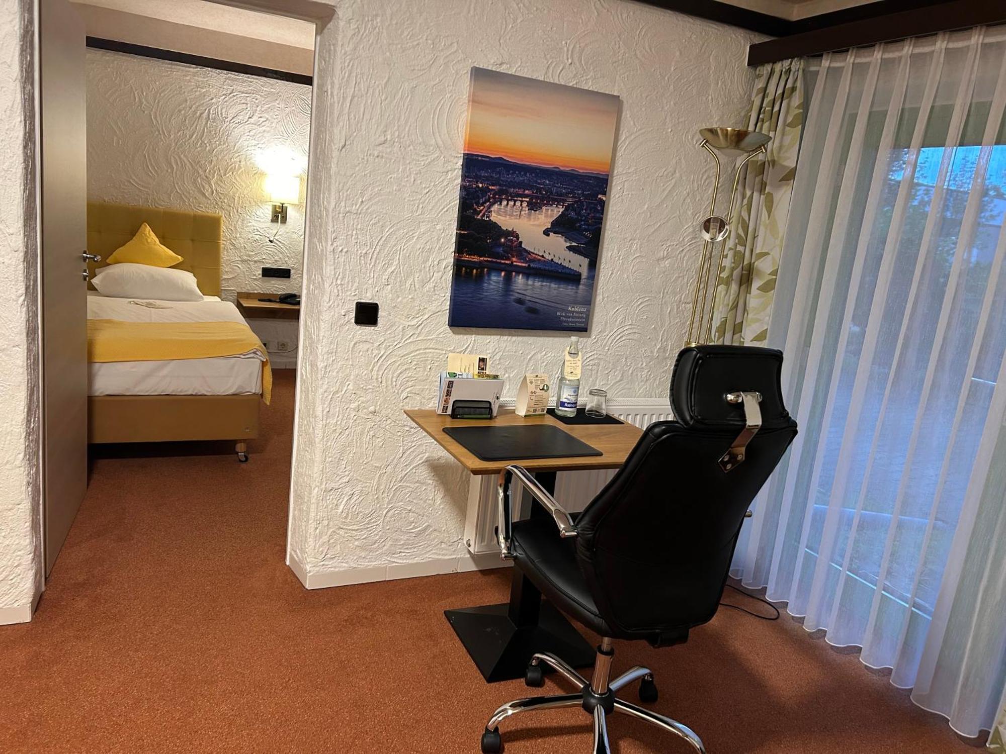 Contel Hotel Koblenz  Kültér fotó